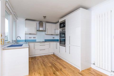 4 bedroom flat to rent, Brentford Dock, Brentford, TW8