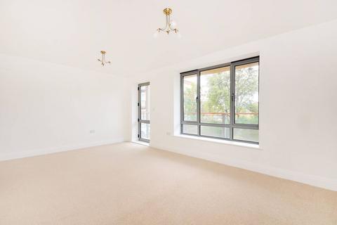 2 bedroom flat to rent, Hartington Road, West Ealing, London, W13