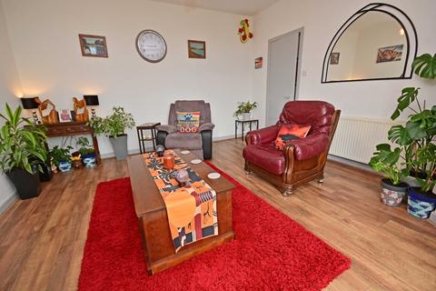 32 Auchamore Road, Dunoon, PA23 7DY