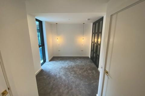 2 bedroom flat to rent, Gauging Square, London