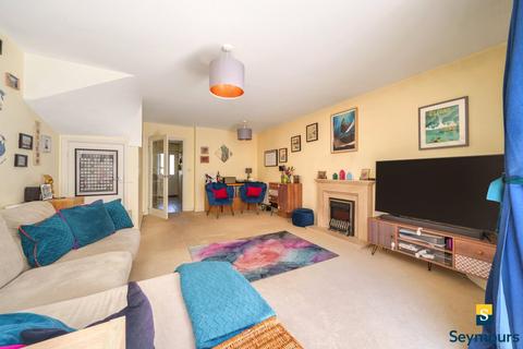 6 Sime Close, Guildford, GU3 3ED