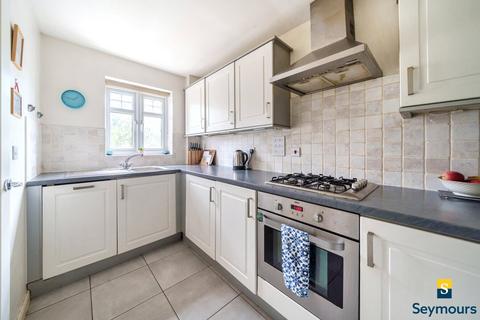 6 Sime Close, Guildford, GU3 3ED
