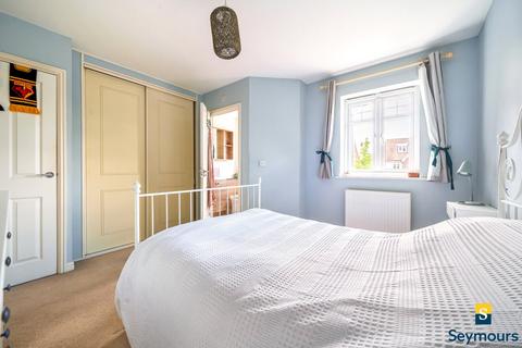 6 Sime Close, Guildford, GU3 3ED