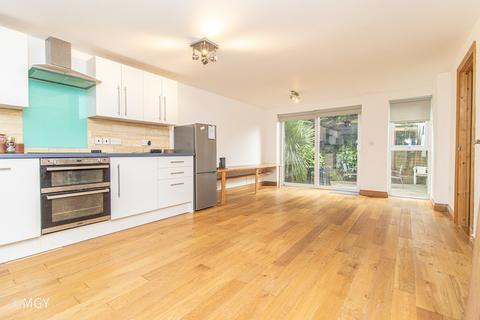 4 bedroom terraced house to rent, The Grange, Llandaff, Cardiff