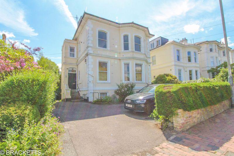 St. James Road, Tunbridge Wells 1 bed ground floor flat to rent £