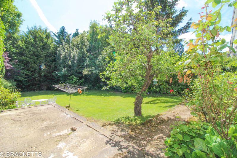 St. James Road, Tunbridge Wells 1 bed ground floor flat to rent £