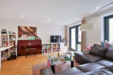 2 bedroom flat to rent, Chartfield Avenue, Putney, London, SW15