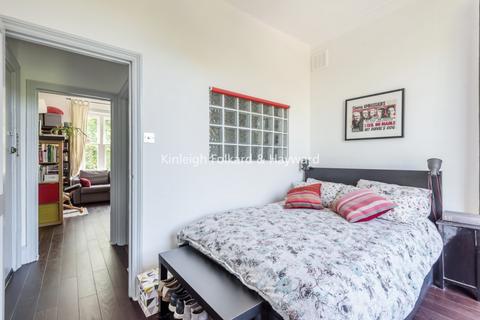 1 bedroom apartment to rent, Rosendale Road London SE21