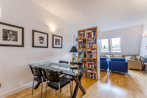 2 bedroom maisonette to rent, Piano Lane, Islington, London, N16