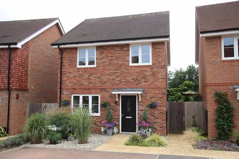 3 bedroom detached house for sale, Bramley Vale, Cranleigh