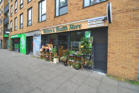 Retail property (high street) to rent, E8 Off License - Retail Shop