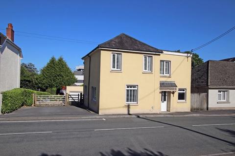 4 bedroom detached house for sale, Bronwydd Road, Carmarthen