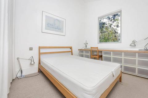 1 bedroom flat to rent, St Stephens Terrace, Oval, London, SW8