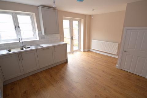 4 bedroom end of terrace house for sale, Laburnum Walk, Abergavenny