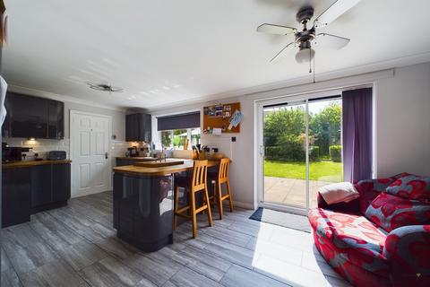 15 Tunnicliffe Way, Uttoxeter, ST14 5NP