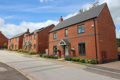 3 bedroom detached house for sale, Uttoxeter Road, Alton