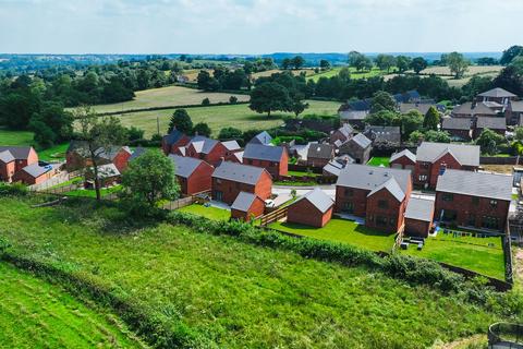 3 bedroom detached house for sale, Uttoxeter Road, Alton