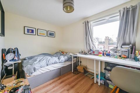 2 bedroom flat for sale, Vale Royal House, Covent Garden, London, WC2H