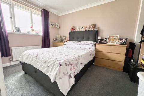 46 Brynheulog, Brynmenyn, Bridgend, CF32 9HP