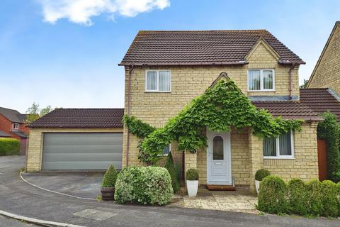 73 Dewfalls Drive, Bradley Stoke, Bristol, BS32 9BW