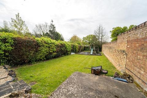 21 Minterne Avenue, Southall, UB2 4HN
