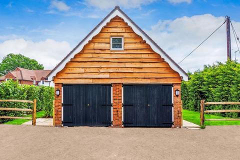 3 bedroom semi-detached house for sale, Little London, Albury