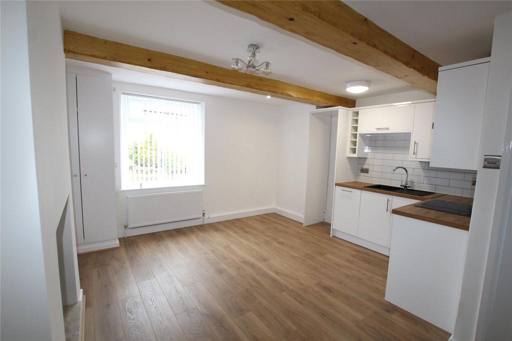 Lounge/Kitchen