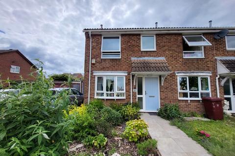 2 bedroom end of terrace house to rent, Windsor Road, Chichester