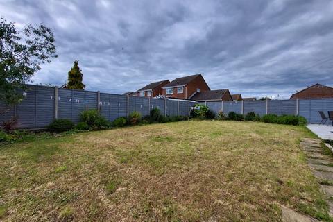 2 bedroom end of terrace house to rent, Windsor Road, Chichester