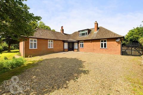 4 bedroom chalet for sale, The Street, Brundall, Norwich