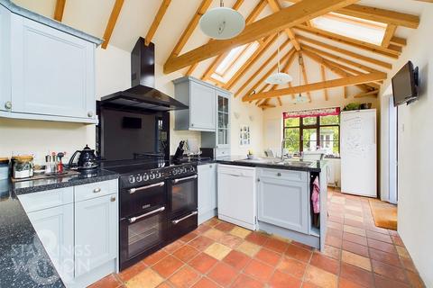 4 bedroom cottage for sale, South Green, Mattishall, Dereham