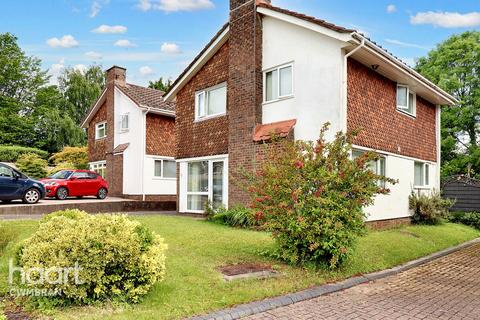4 bedroom detached house for sale, Rolls Close, Cwmbran