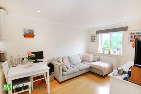 50 Cranleigh Close, Cheshunt, Waltham Cross, EN7 6HJ