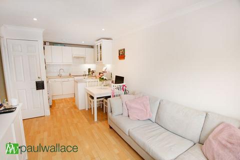 50 Cranleigh Close, Cheshunt, Waltham Cross, EN7 6HJ