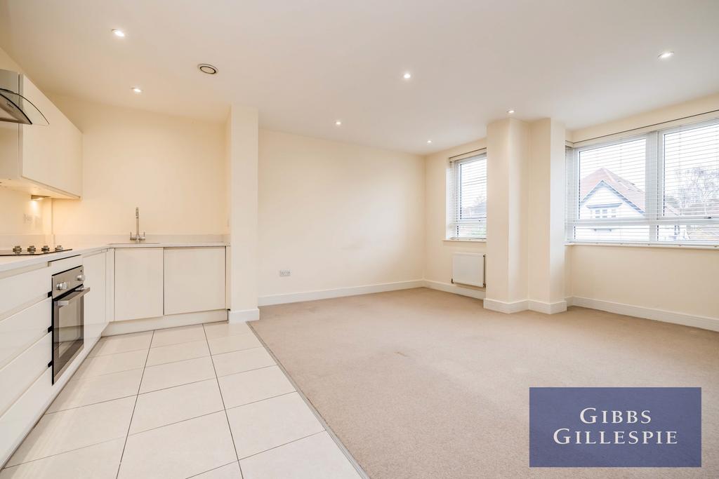 Marsh Road, Pinner 1 bed apartment £1,450 pcm (£335 pw)