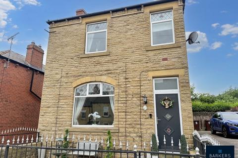 3 bedroom detached house for sale, Pynate Road, Batley