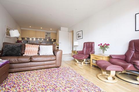 2 bedroom apartment for sale, The Heart, Walton-on-Thames