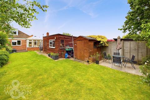 4 bedroom chalet for sale, Lone Barn Road, Sprowston, Norwich