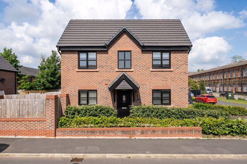 Lancashire Way, Horwich, Bolton... 3 bed semidetached house to rent