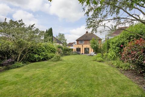 4 bedroom detached house for sale, Yew Tree Road, Southborough TN4