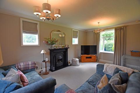 4 bedroom detached house for sale, Whin Bank, Scarborough YO12