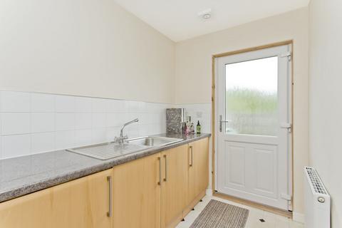 62 Allison Gardens, Blackridge, Bathgate, EH48 3AZ