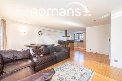 2 bedroom apartment to rent, St James Wharf