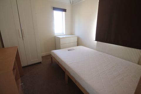 4 bedroom semi-detached house to rent, Station Road, Uxbridge, UB8
