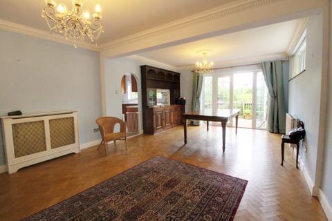 undefined, Plough Hill, Cuffley EN6
