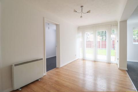 2 bedroom apartment for sale, Charleston Court, Burnt Mills, Basildon