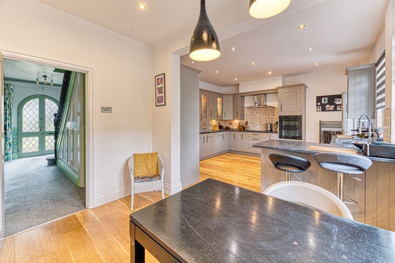 Kitchen/Breakfast