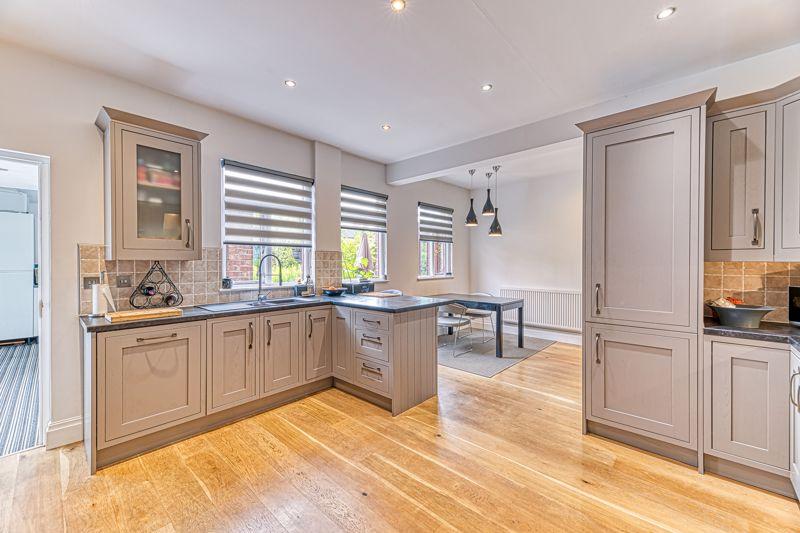 Kitchen/Breakfast