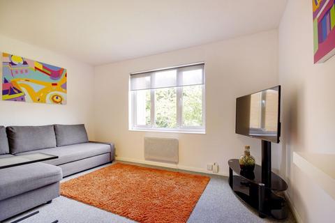 1 bedroom flat for sale, Maltby Drive, Enfield