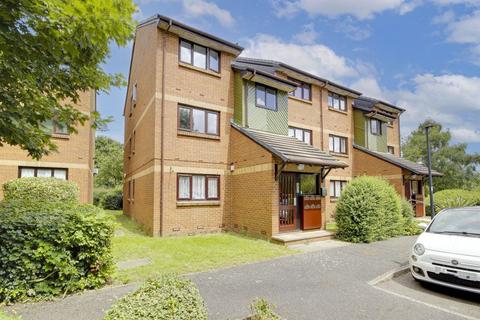 1 bedroom flat for sale, Maltby Drive, Enfield